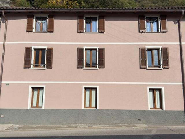 MODERNES 3,5 ZIMMIGES MANSARDWOHNUNGSAPPARTEMENT IN BIRONICO