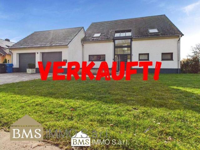 Modernes Traumhaus mit großem Grundstück in ruhiger Lage!