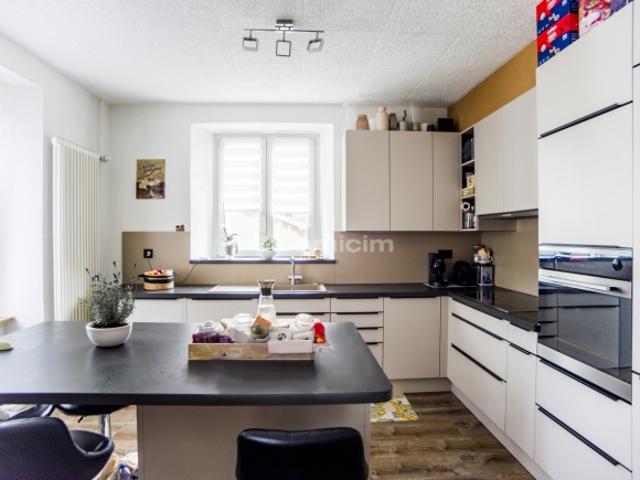Modernes und helles 5 Zimmer Apartment