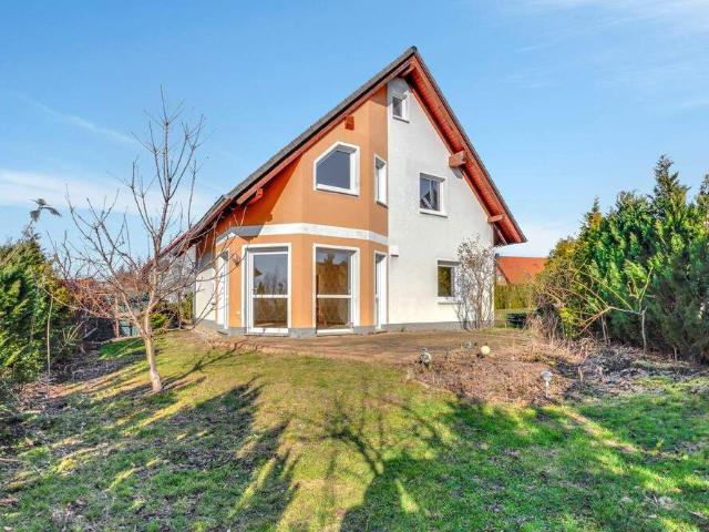 Modernes Wohnglück in Panketal Einfamilienhaus mit großzügigem Garten für die ganze Familie