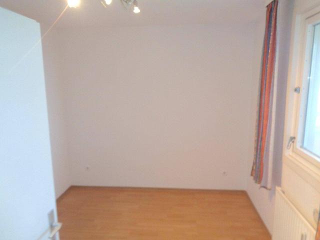 Nähe Uno City in 1220 Wien + 2 Zimmer Wohnung mit Loggia + 3 5 Minuten zur U1 !