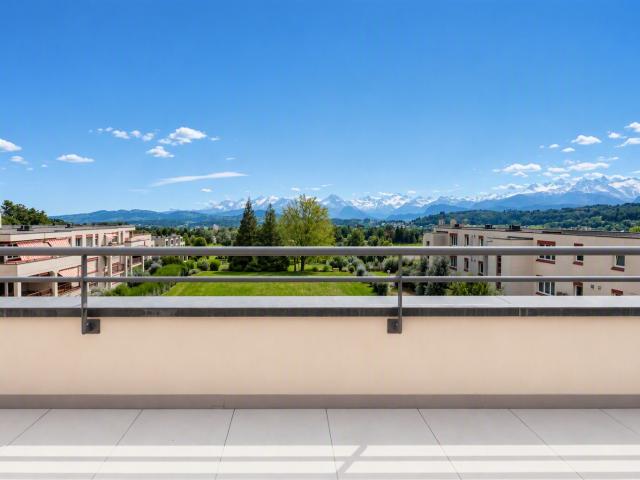 Modernes Wohnen mit Ausblick sanierte 3.5 Zimmer Maisonette