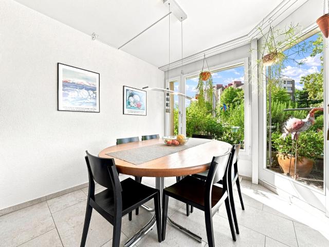 Modernes Wohnen mit sonniger Terrasse