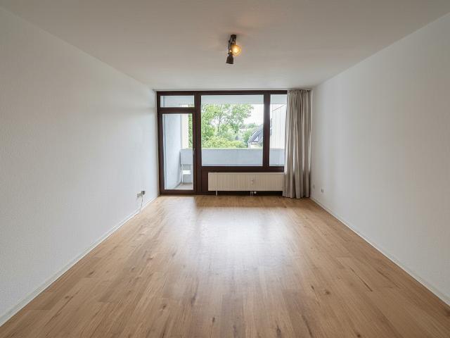 modernes Wohnen und zentraler Lage* Wohnung mit Balkon in Friedrich Wilhelms Hütte