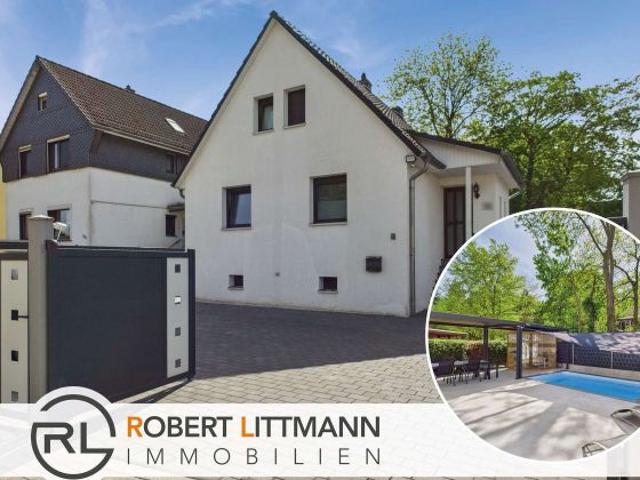 Modernes Wohnjuwel mit Pool, Sauna und Urlaubsflair im Grünen