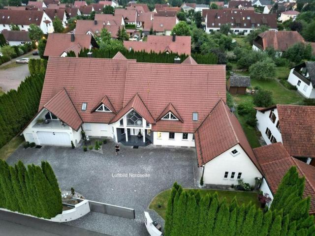 Modernes Zweifamilienhaus mit luxuriöser Innenausstattung in Dillingen/Donau