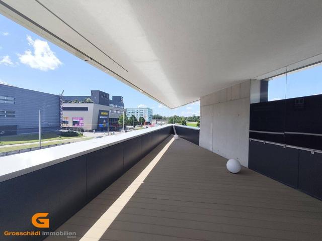 Modernes Büro mit Terrasse an Top Standort mieten