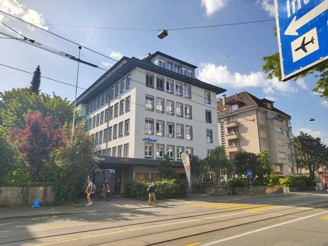 Modernes Büro in CityPop Gebäude