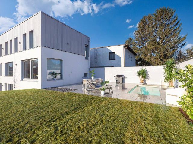 Modernes Designer Einfamilienhaus auf Eigengrund