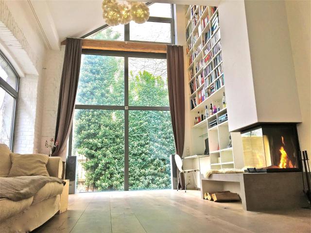 Modernes Designer Loft über zwei Etagen mit großzügigen Terrassen