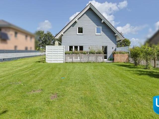 Modernes Einfamilienhaus in Feldrandlage – Neubau in Holzbauweise auf großzügigem Grundstück
