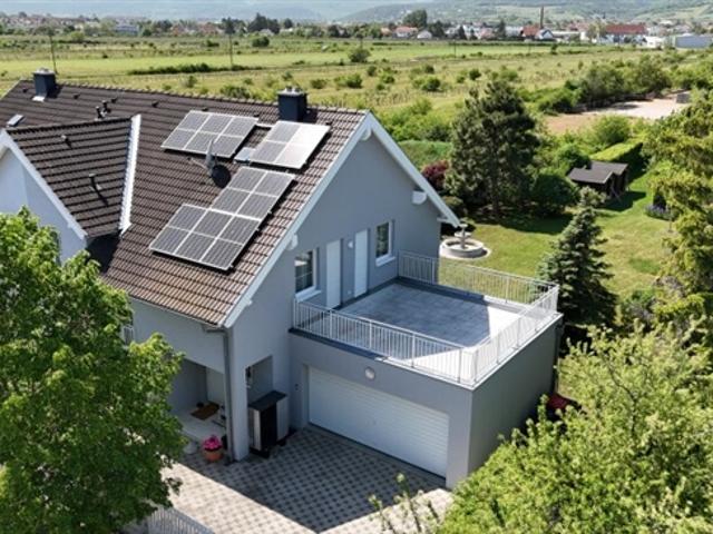 Modernes Einfamilienhaus in Ruhelage mit hochwertiger Ausstattung, uneinsehbarem Garten & Grünblick