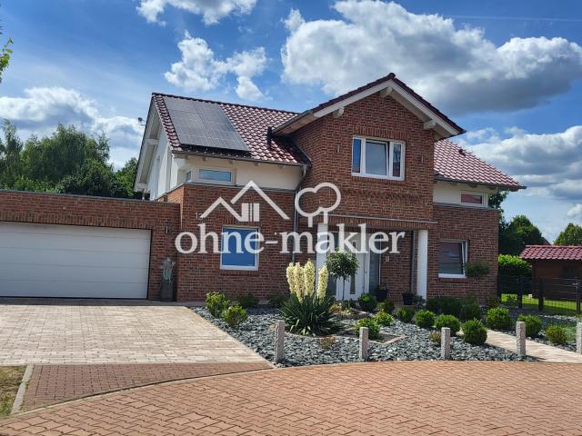 Modernes Einfamilienhaus mit Solaranlage, PV Anlage, Sauna & Doppelgarage