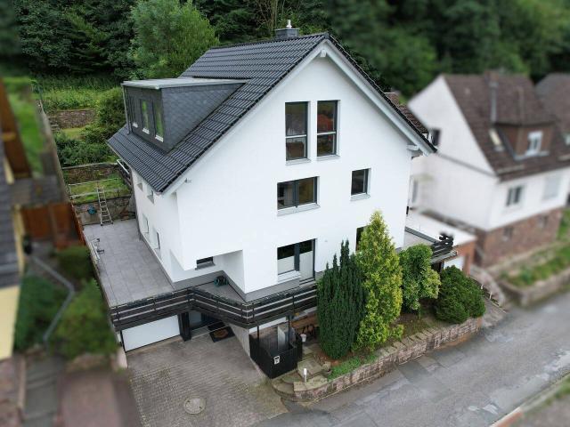Modernes Familienhaus mit flexibler Nutzung in Beverungen Herstelle