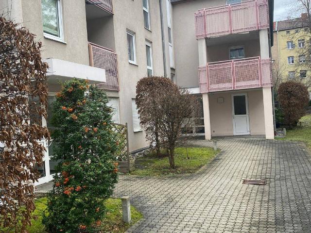 modernes, freundliches Apartment mit Terrasse