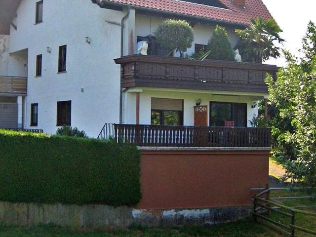 Modernes, großes Generationenhaus mit ELW in Hummetroth