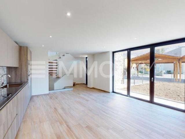 Modernes Haus mit modernsten Materialien und vielen einzigartigen Details