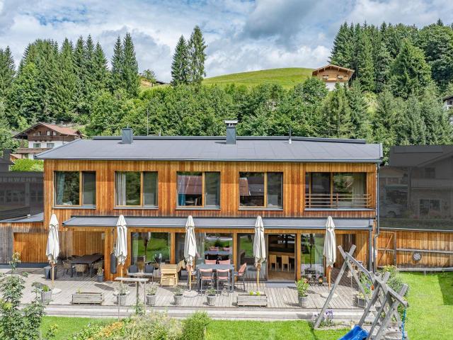 Modernes Haus & historisches Bauernhaus mit Freizeitwohnsitz