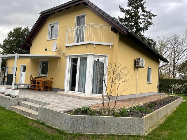 Modernes, hochwertig ausgestattetes Einfamilienhaus