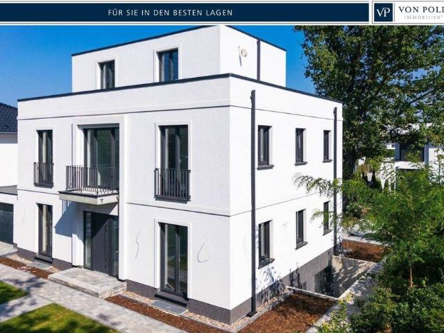 Modernes Leben in urbaner Nachbarschaft Licht durchflutete Räume mit Sauna, drei Bädern und Garage!