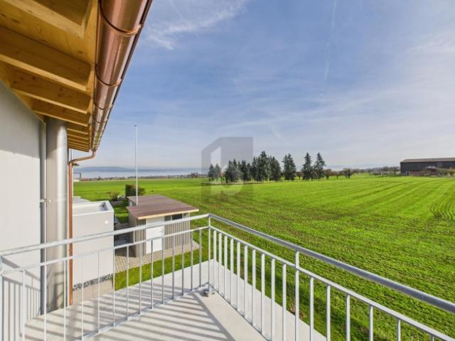 MODERNES PARADIES IM LÄNDLICHEN GRÜN