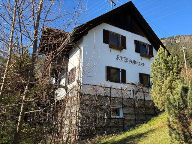 Modernes Refugium in absoluter Ruhelage – Vollrenoviertes Einfamilienhaus mit großem Garten