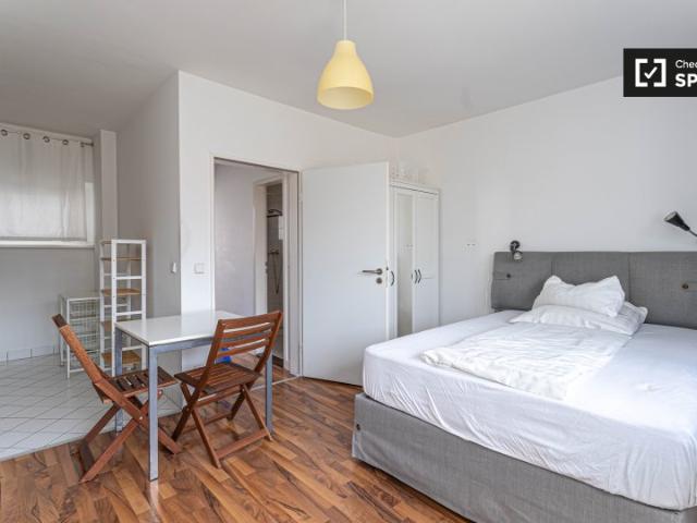 Studio zu vermieten in Berlin