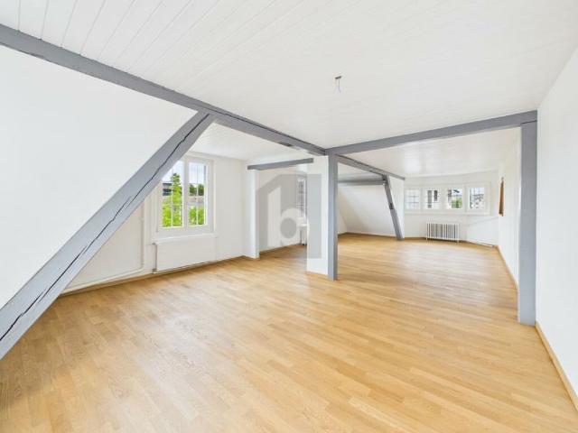 MODERNER TRAUM MIT LUXURIÖSEM AMBIENTE