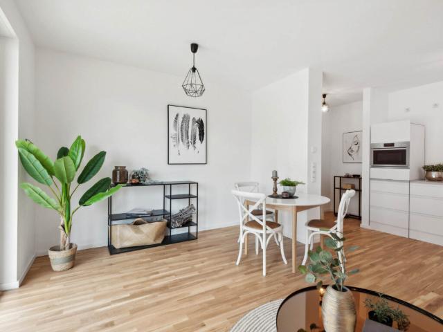 Moderner Wohntraum: 3 Zimmer Neubauwohnung mit Balkon