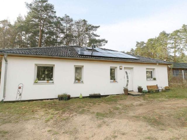 Moderner Bungalow mit großem Grundstück und ausgebautem Nebengelass Bezugsfrei ab Frühjahr 2026