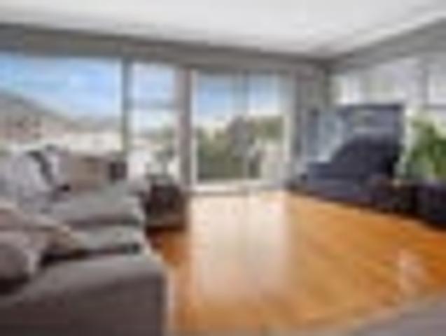 Modernised with City and Sea views