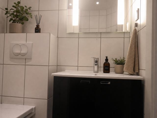 Moderniseret 2 værelses med altaner på Vesterbro