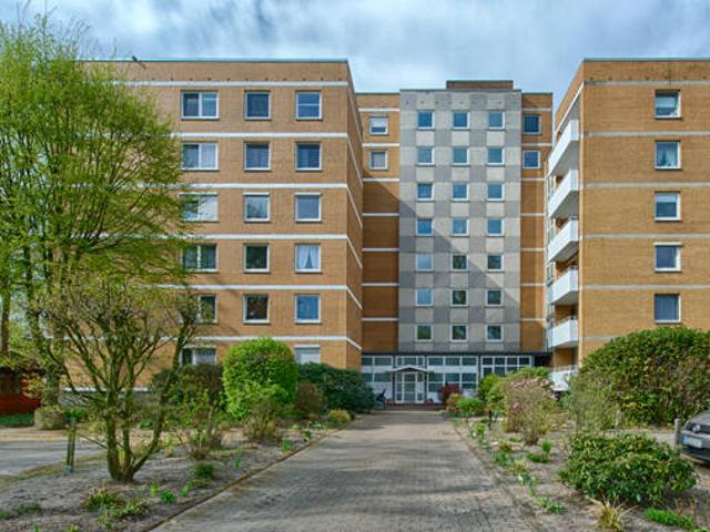 Modernisierte Eigentumswohnung mit Balkon/Wintergarten und Außenstellplatz in Schevemoor