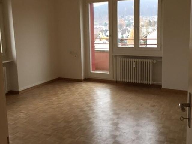 Modernisierte Wohnung mit Top Bahnhofsnähe