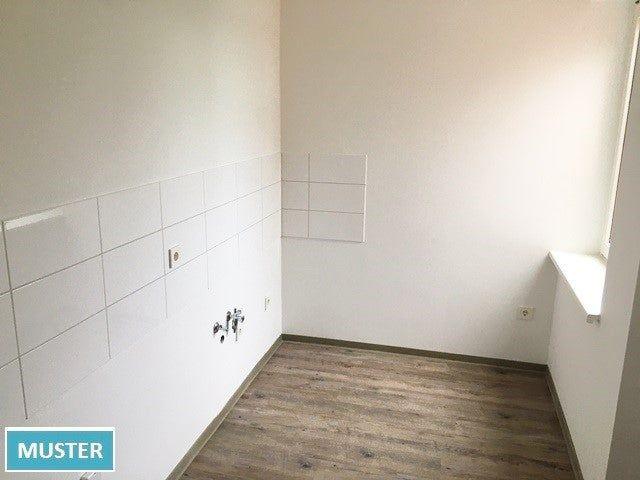 Modernisierte 1 Zimmer Wohnung mit Tageslichtbad