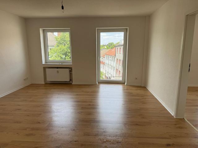 Modernisierte 2,5 Zimmer Wohnung im Südviertel mit Balkon!