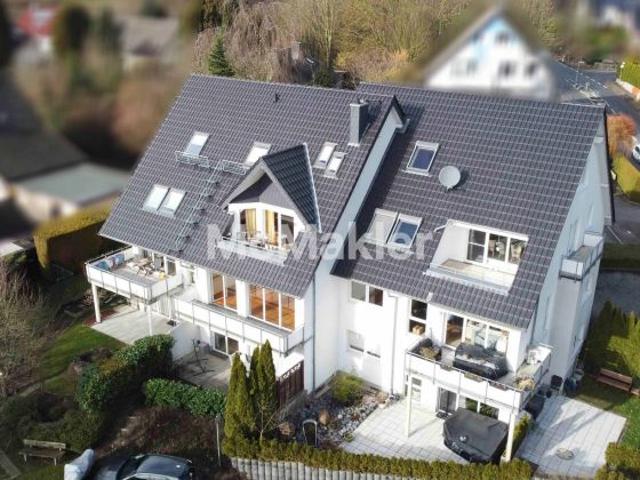 Modernisierte 2 Zi. Whg. mit Balkon, Garage & Aufzug in ruhiger Lage von BI Brake/Stedefreund