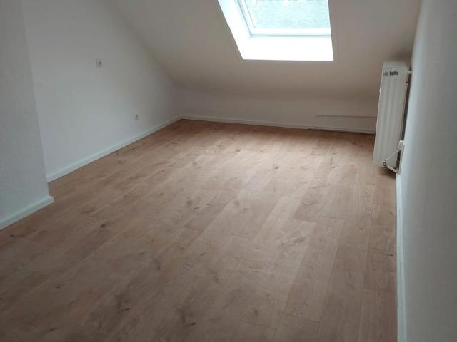 Modernisierte 2 Zimmer Wohnung in Frankfurt Schwanheim
