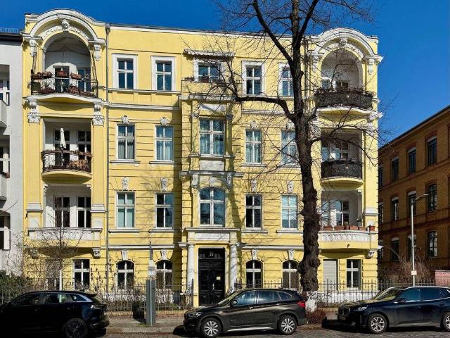 modernisierte 3 Zimmer Eigentumswohnung, ca. 95 m², bezugsfrei kaufen, zentrale Lage Berlin Steglitz
