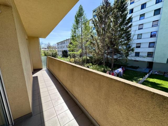 Modernisierte 3 Zimmer Wohnung mit Loggia in Wiener Neudorf