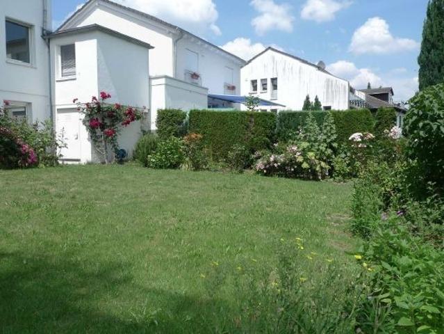 Modernisierte 4,5 Zi Maisonettewohnung mit eigenem Garten in Bad Godesberg Schweinheim