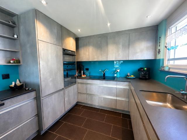 Modernisierte 4.5 Zimmer Wohnung mit Weitsicht