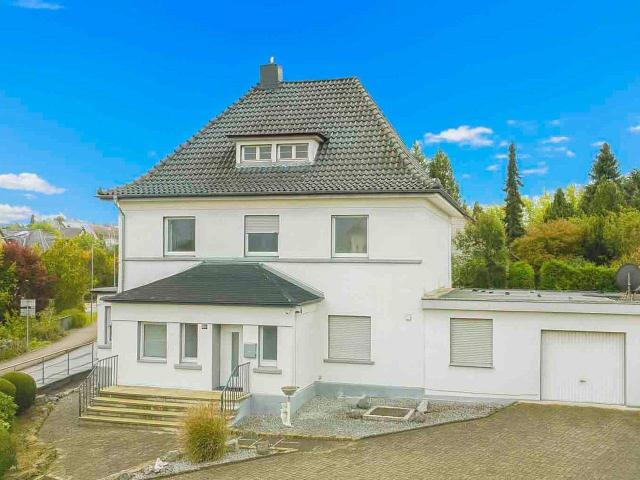 Modernisiertes 1 2 Familienhaus mit Garage und Wintergarten in attraktiver Lage von Löhne Ort