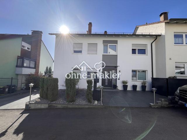 Modernisiertes 2 Zweifamilienhaus mit 8 Zimmern und ausgebauten Dachgeschoss