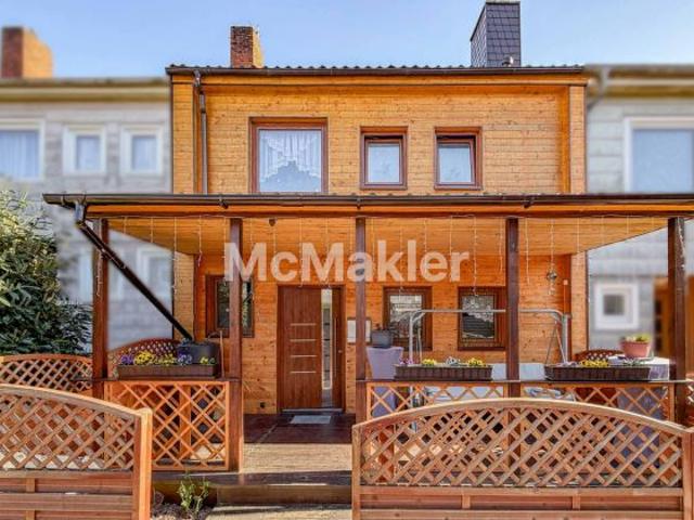 Modernisiertes und familienfreundliches Reihenmittelhaus mit Garten, Terrasse und Wintergarten