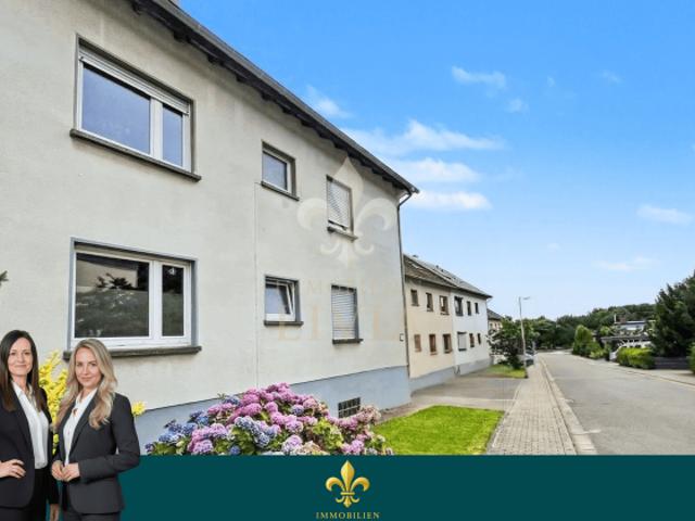 Modernisiertes Dreifamilienhaus mit traumhaftem Panoramablick
