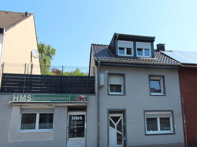 Modernisiertes EFH mit gehobener Ausstattung und separatem Apartment in zentraler Lage