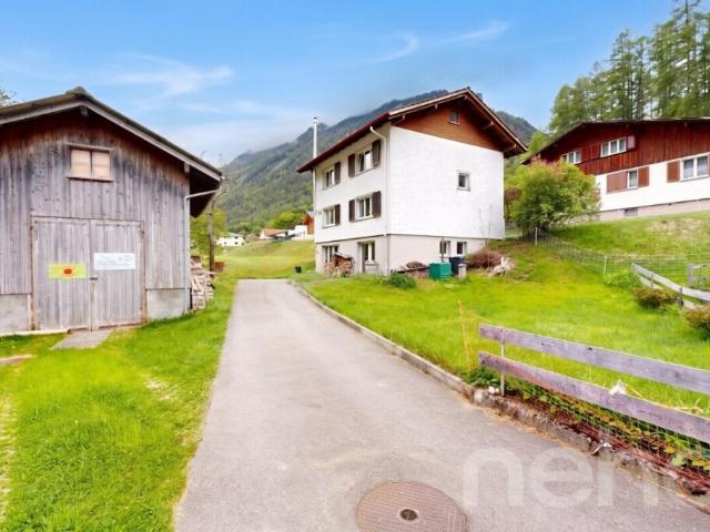 Modernisiertes EFH mit Schopf, Garten und Bergkulisse