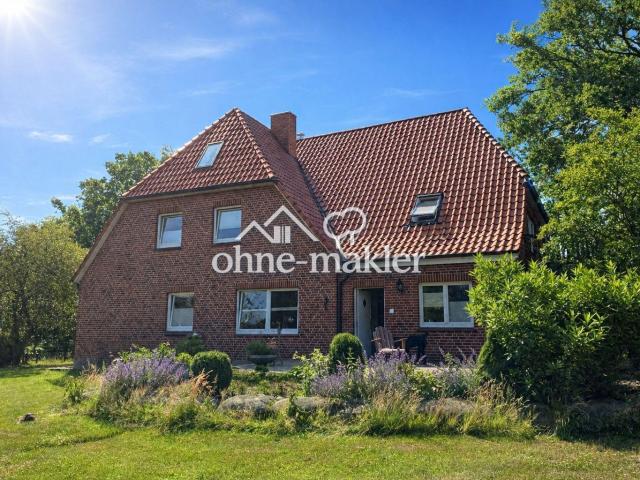 Modernisiertes Einfamilienhaus mit sonnigem Grundstück