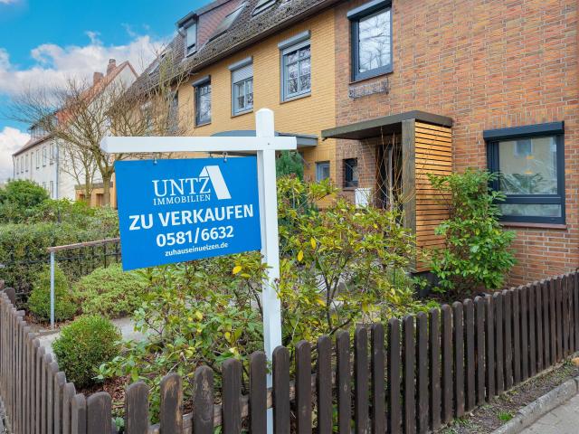 Modernisiertes Endreihenhaus in begehrter Lage im Uelzer Sternviertel entspannt einziehen!